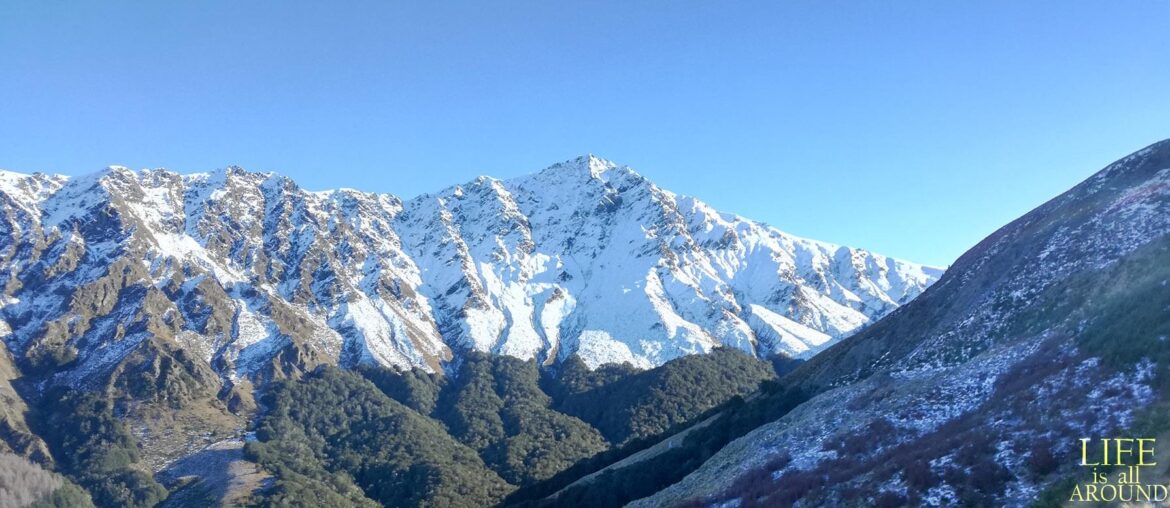 tips to get started when you don’t feel like it picture of mountains and lake neew zealand 2018